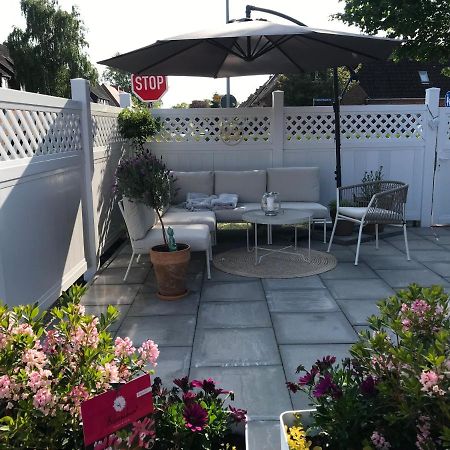 Pension Zur Brandung Бюзум Экстерьер фото