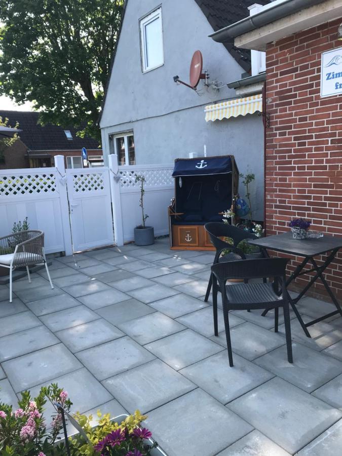Pension Zur Brandung Бюзум Экстерьер фото