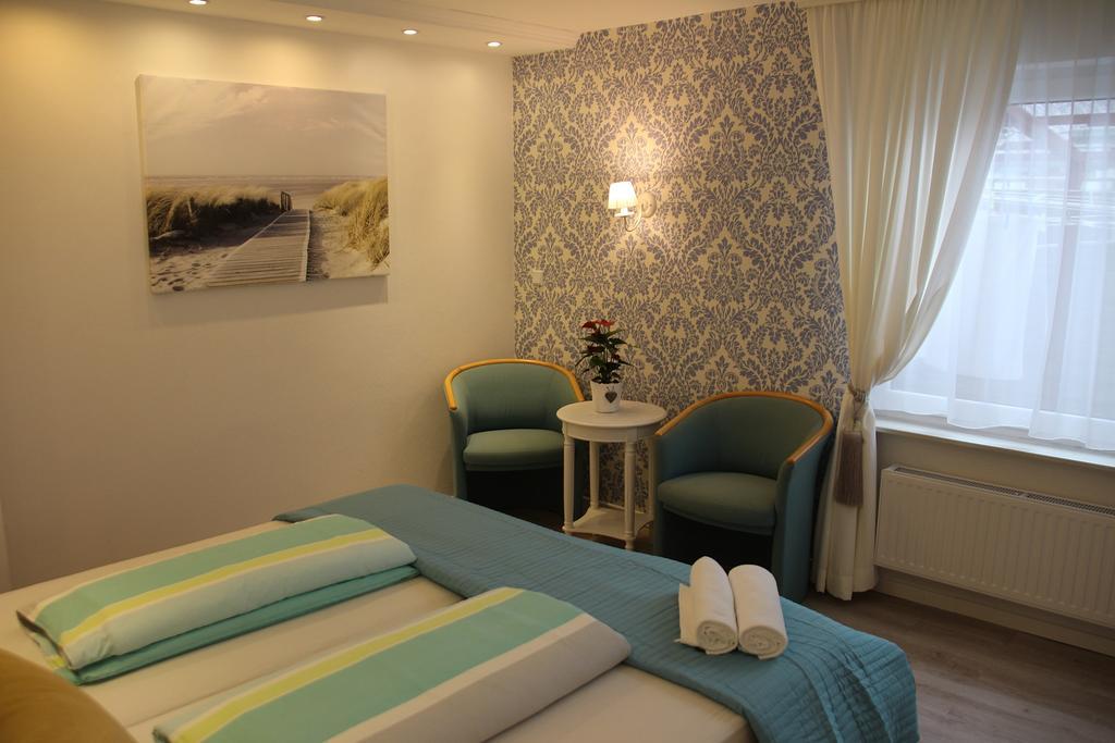Pension Zur Brandung Бюзум Экстерьер фото